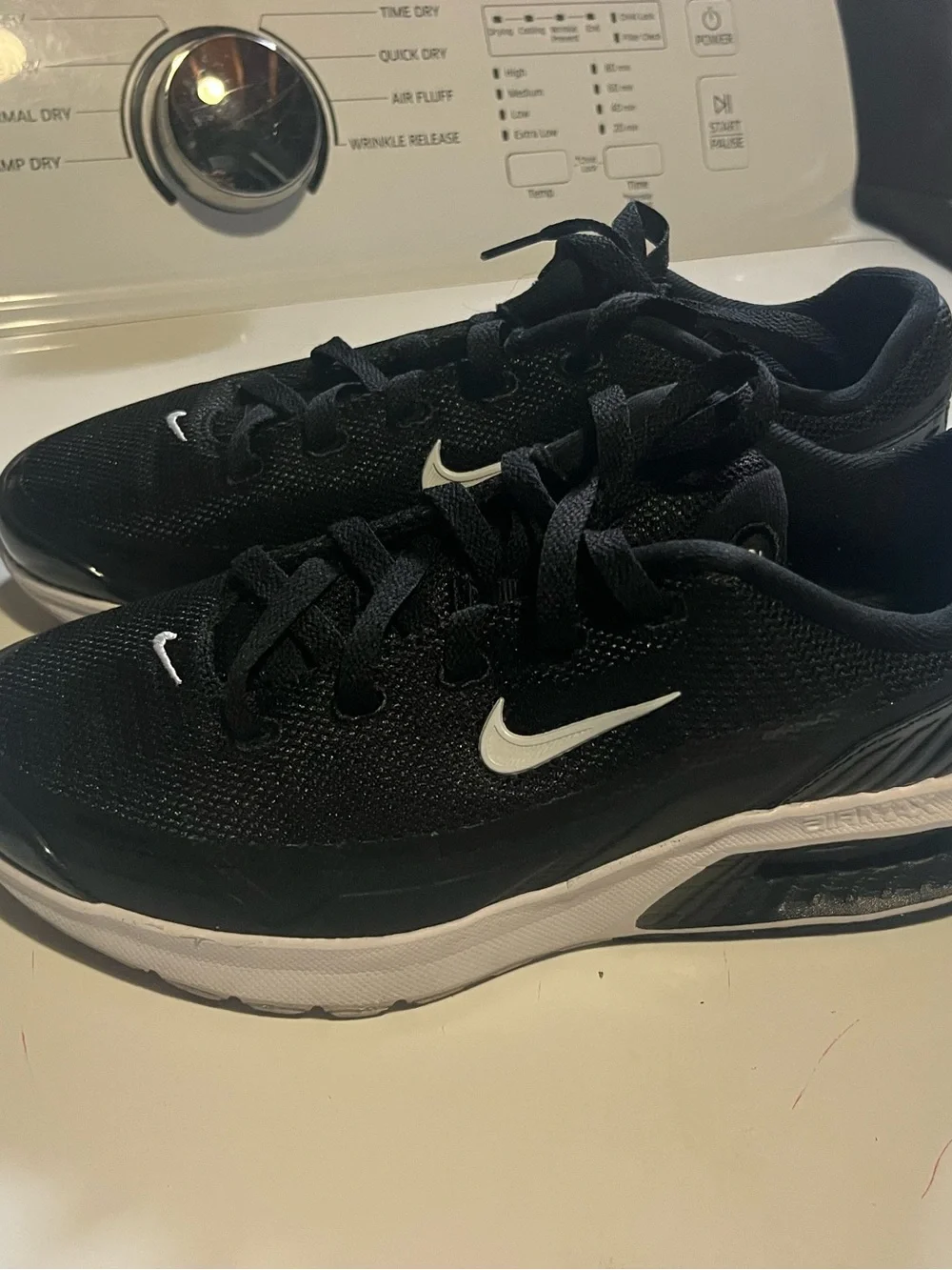 Nike Black and White Running Sneakers with Swoosh
